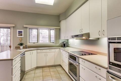 1030 Cherry Tree Ln, Glencoe, IL 60022 photo 12