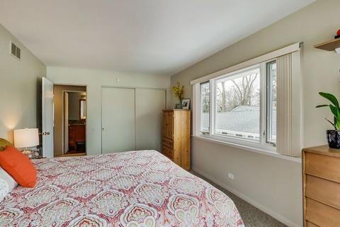 1030 Cherry Tree Ln, Glencoe, IL 60022 photo 22