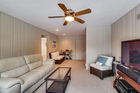 1030 Cherry Tree Ln, Glencoe, IL 60022 photo 15