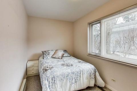 1030 Cherry Tree Ln, Glencoe, IL 60022 photo 17