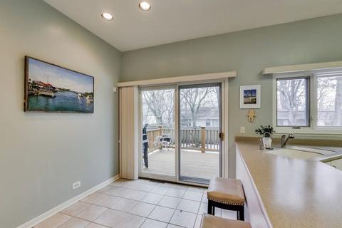 1030 Cherry Tree Ln, Glencoe, IL 60022 photo 9