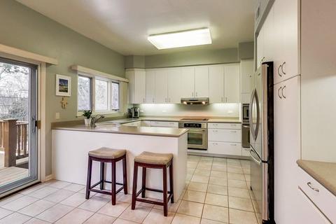 1030 Cherry Tree Ln, Glencoe, IL 60022 photo 11