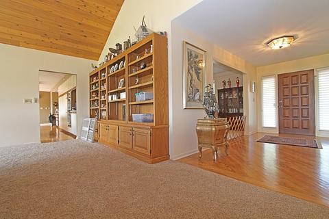 820 Cherry Valley Rd, Bull Valley, IL 60050 photo 8