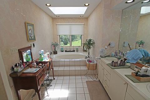 820 Cherry Valley Rd, Bull Valley, IL 60050 photo 23
