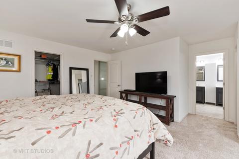203 Pawtucket Ave, Elgin, IL 60124 photo 9