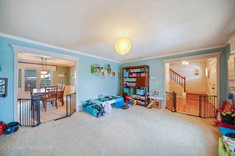 912 Appleton Dr, Batavia, IL 60510 photo 2
