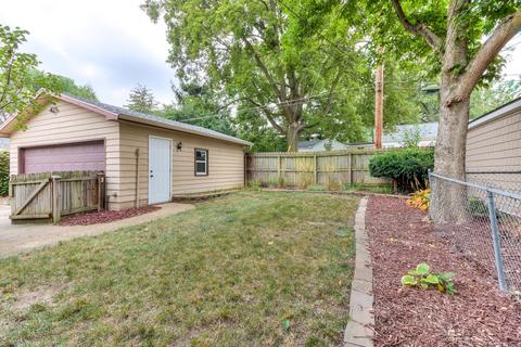 21 Briarwood Ave, Normal, IL 61761 photo 5
