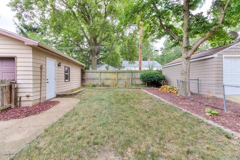 21 Briarwood Ave, Normal, IL 61761 photo 4