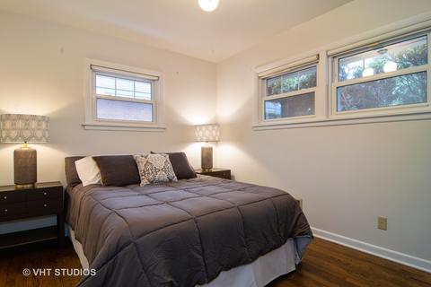 516 N Pine St, Mount Prospect, IL 60056 photo 6