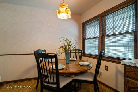 516 N Pine St, Mount Prospect, IL 60056 photo 5