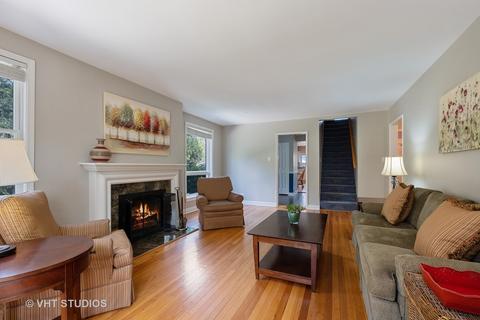 1806 Maple Ave, Northbrook, IL 60062 photo 3