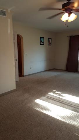 116 W Cypress St, Normal, IL 61761 photo 2