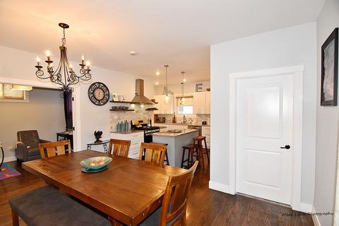 465 Laurel St, Elgin, IL 60120 photo 10