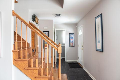 1410 Daly Rd, Wheaton, IL 60187 photo 4