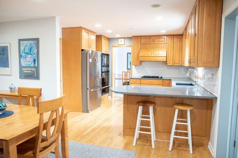 1410 Daly Rd, Wheaton, IL 60187 photo 8