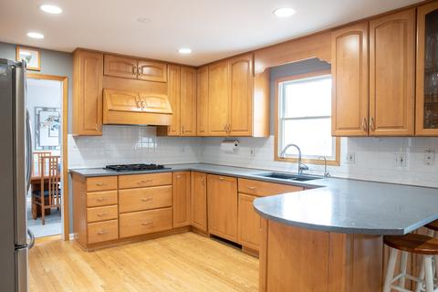 1410 Daly Rd, Wheaton, IL 60187 photo 5