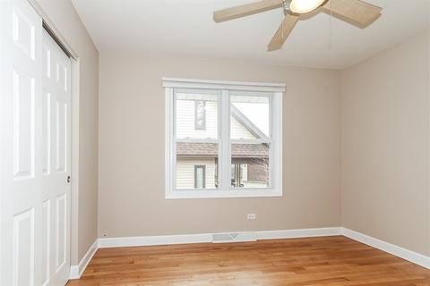 16 W Devon Ave, Roselle, IL 60172 photo 10