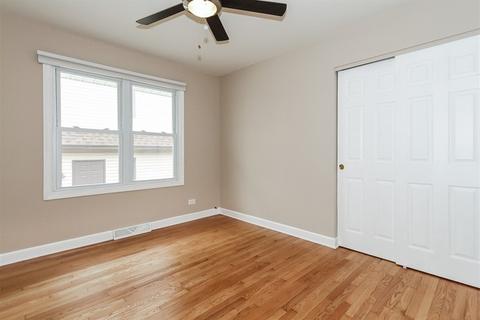 16 W Devon Ave, Roselle, IL 60172 photo 12