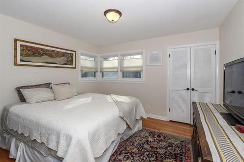 331 Stratford Rd, Des Plaines, IL 60016 photo 7