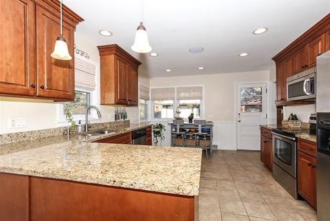 331 Stratford Rd, Des Plaines, IL 60016 photo 5