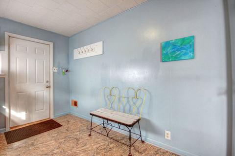 108 E Center St, Fairmount, IL 61841 photo 10
