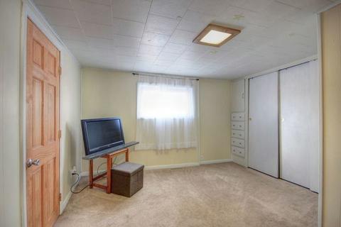 108 E Center St, Fairmount, IL 61841 photo 22