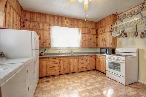 108 E Center St, Fairmount, IL 61841 photo 18