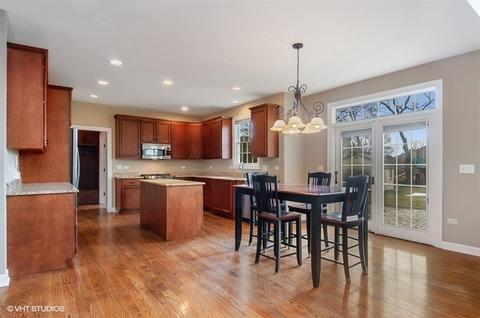1658 Ithaca Dr, Naperville, IL 60565 photo 7