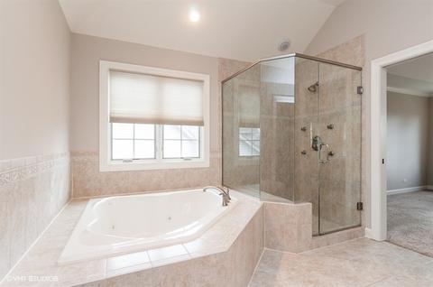 1658 Ithaca Dr, Naperville, IL 60565 photo 13