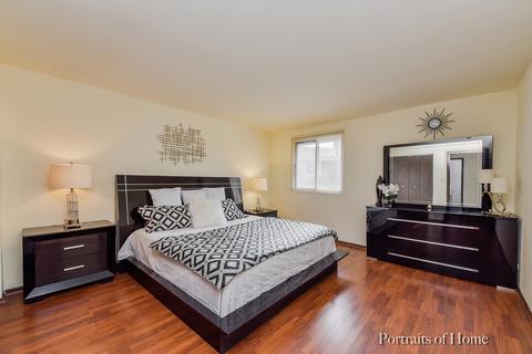 1574 Dundee Dr, Wheaton, IL 60189 photo 9