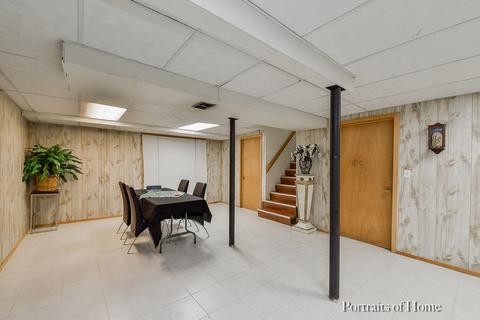 1574 Dundee Dr, Wheaton, IL 60189 photo 14