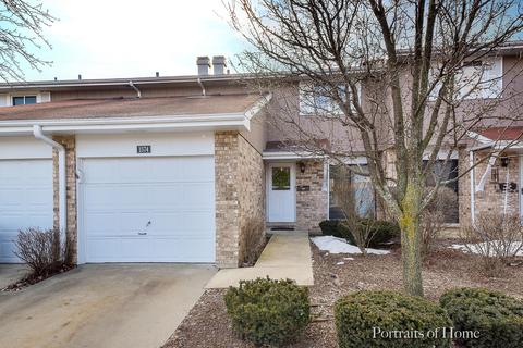 1574 Dundee Dr, Wheaton, IL 60189 photo 1