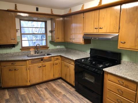 529 Preston Ave, Elgin, IL 60120 photo 3