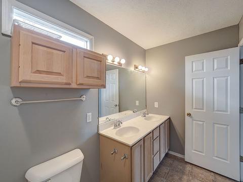 2204 Case Dr, Bloomington, IL 61701 photo 24
