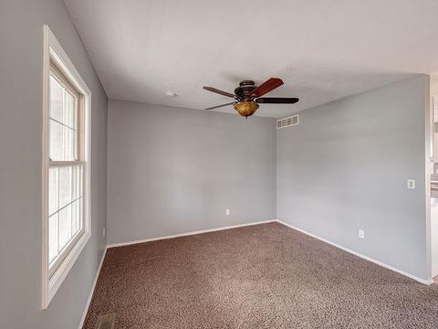 2204 Case Dr, Bloomington, IL 61701 photo 9