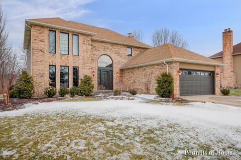 705 Bluegrass Dr, Wheaton, IL 60189 photo 2