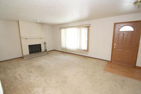 6207 E Bradley Rd, Byron, IL 61010 photo 2