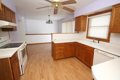 6207 E Bradley Rd, Byron, IL 61010 photo 4