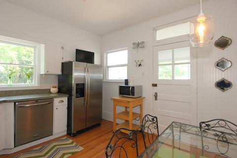 850 Mapleton Ave, Oak Park, IL 60302 photo 8