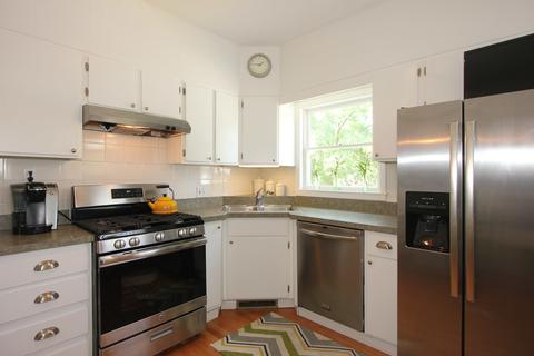 850 Mapleton Ave, Oak Park, IL 60302 photo 9