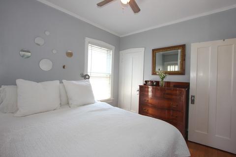 850 Mapleton Ave, Oak Park, IL 60302 photo 10