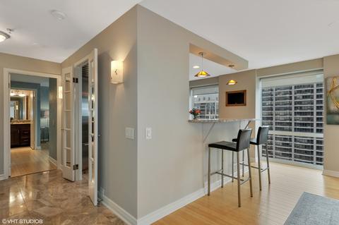 100 E Huron St #3902, Chicago, IL 60611 photo 11