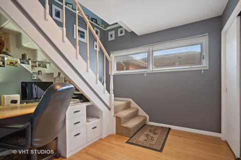 1727 Whitcomb Ave, Des Plaines, IL 60018 photo 2