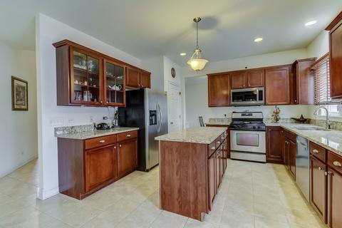 257 Hearthstone Dr, Bartlett, IL 60103 photo 7