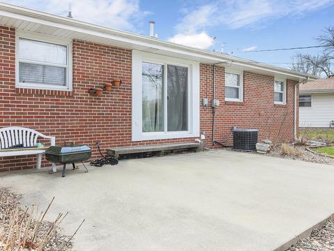 16 Hawthorne Dr, Normal, IL 61761 photo 15
