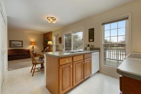 1804 Courtenay Dr, Wheaton, IL 60189 photo 7