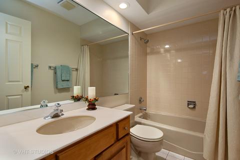 1804 Courtenay Dr, Wheaton, IL 60189 photo 15