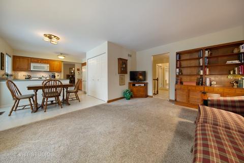 1804 Courtenay Dr, Wheaton, IL 60189 photo 11