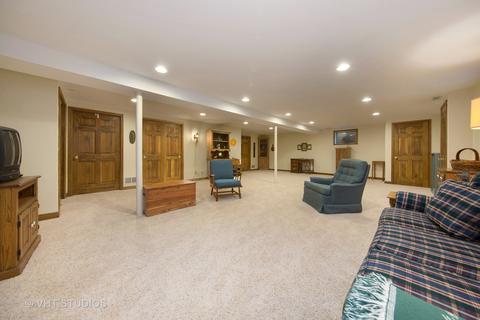 1804 Courtenay Dr, Wheaton, IL 60189 photo 17