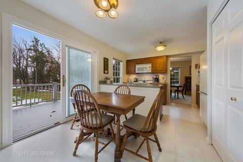 1804 Courtenay Dr, Wheaton, IL 60189 photo 9
